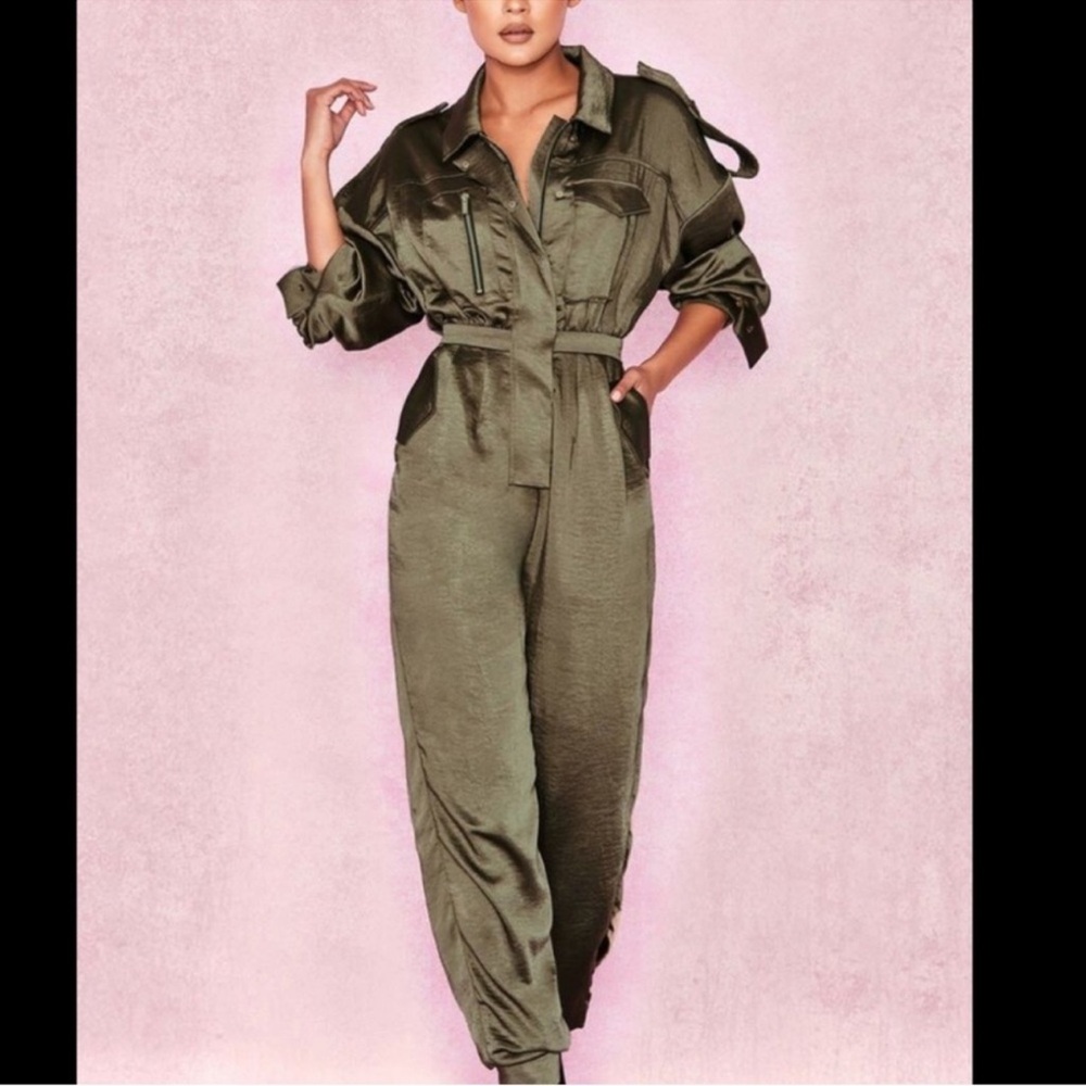 House of CB '❗️Antonella' Satin Jumpsuit
size small - Picture 1 of 13